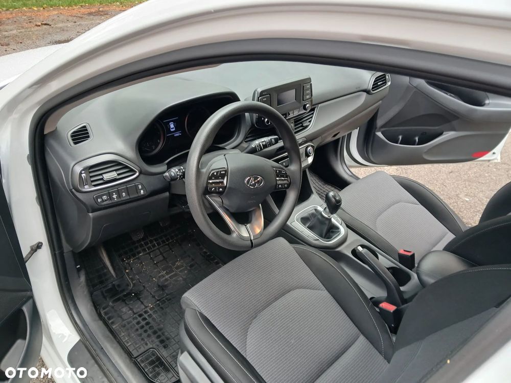 Hyundai i30 1.5 DPI Smart - 18