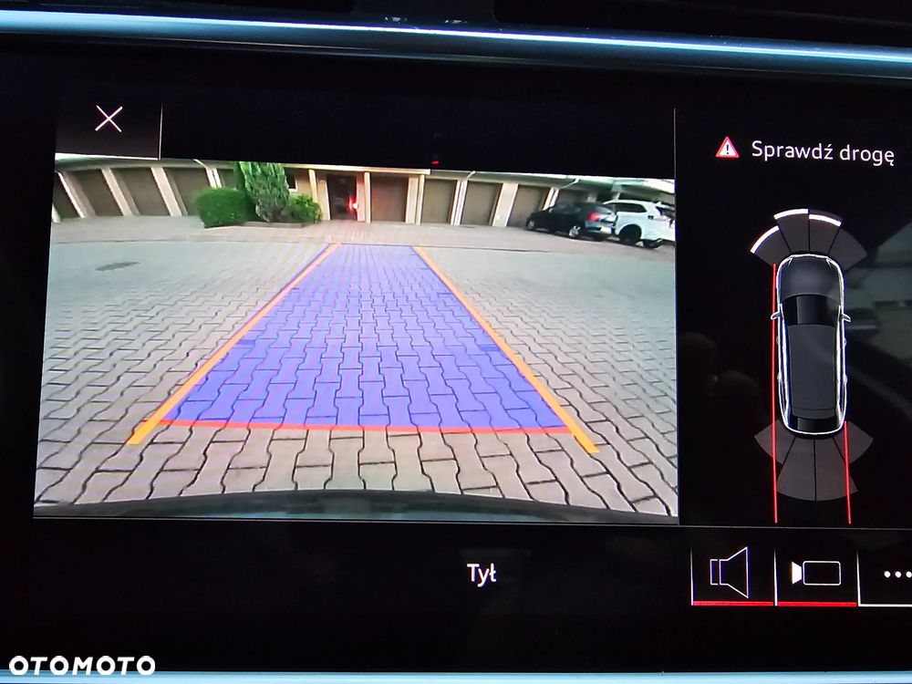 Audi A6 Avant 2.0 TDI ultra S tronic - 25