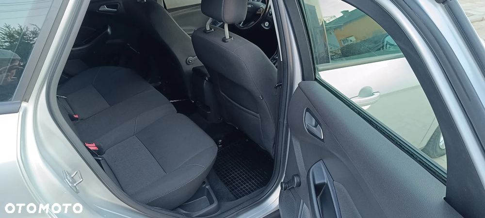 Ford Focus 1.5 TDCi SYNC Edition - 14