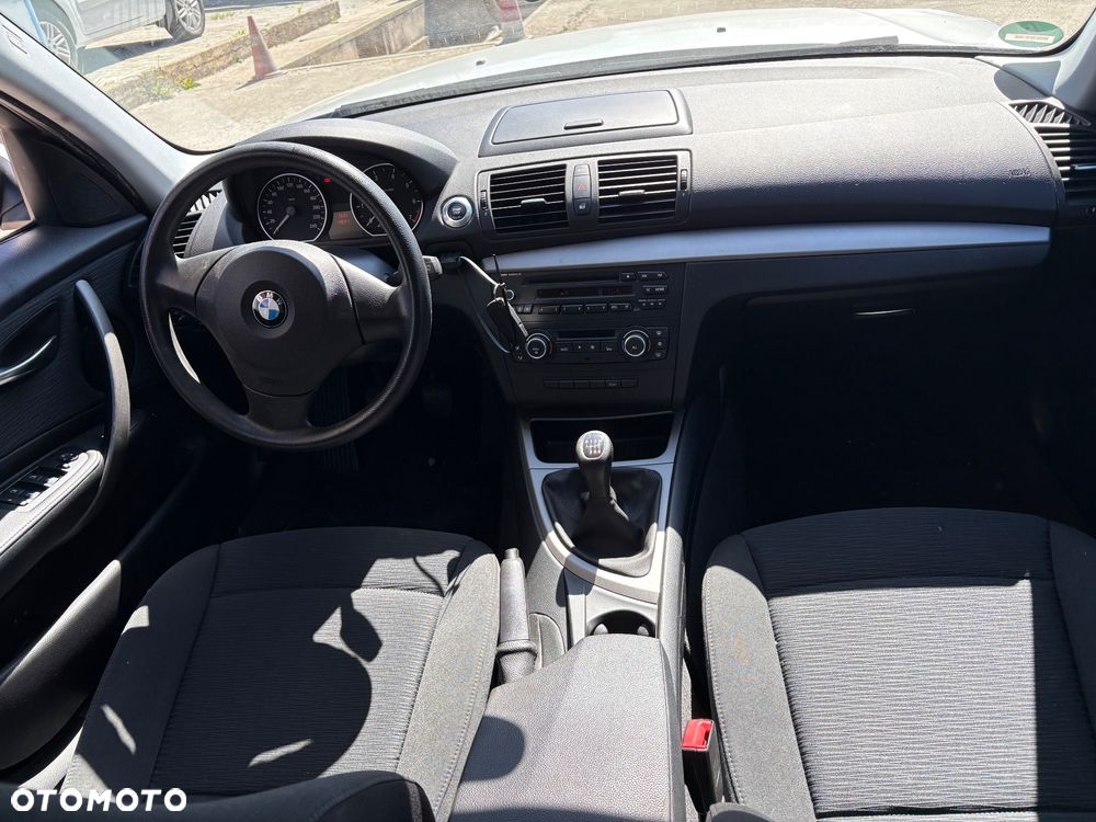 BMW Seria 1 116i - 5