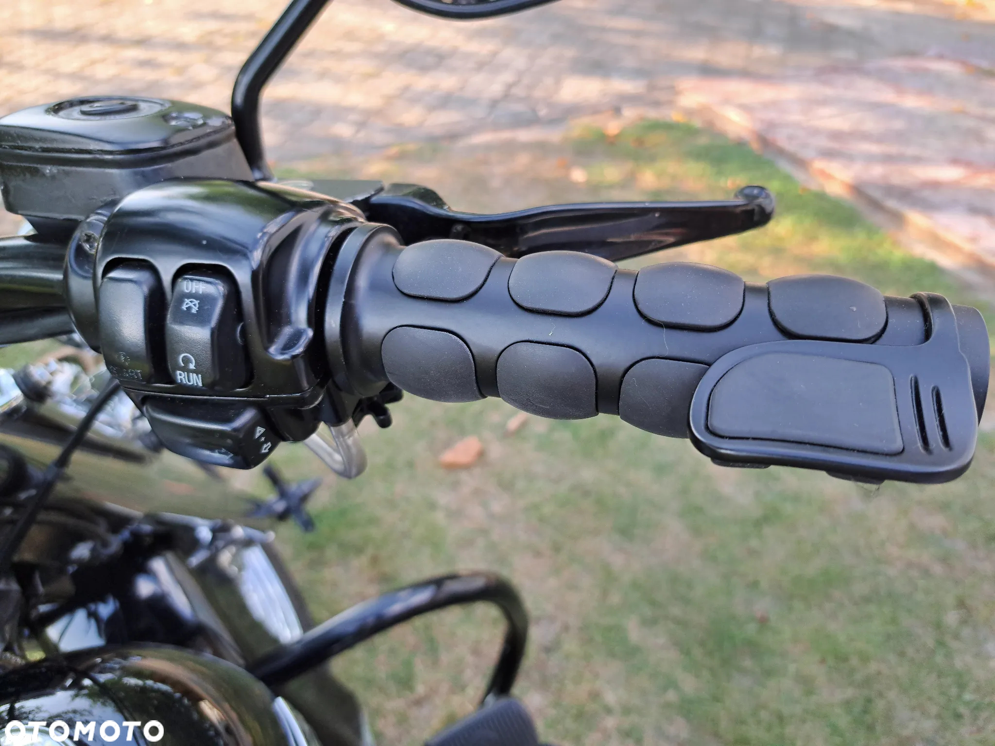 Harley-Davidson Softail Deluxe - 8