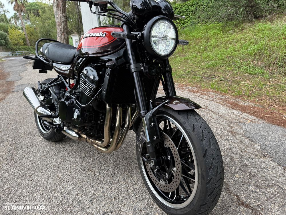 Kawasaki Z 900 RS - 14