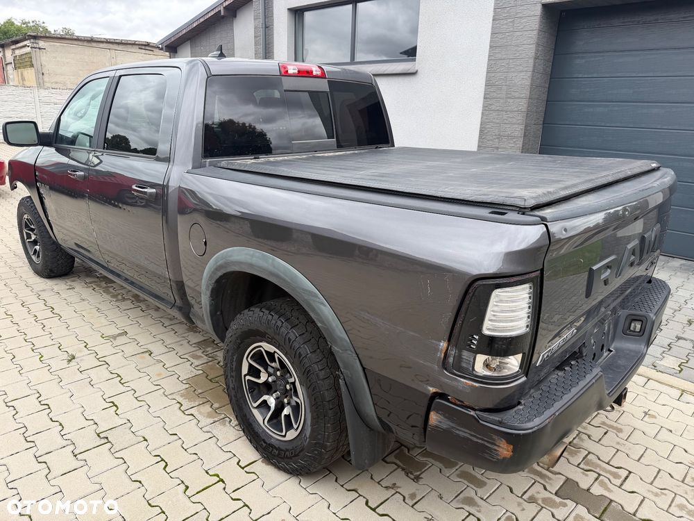 Dodge RAM 5.7 4x4 - 3