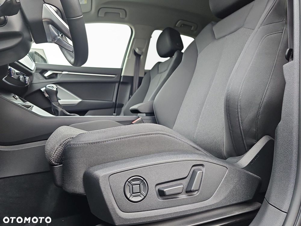 Audi Q3 35 TFSI Advanced S tronic - 10