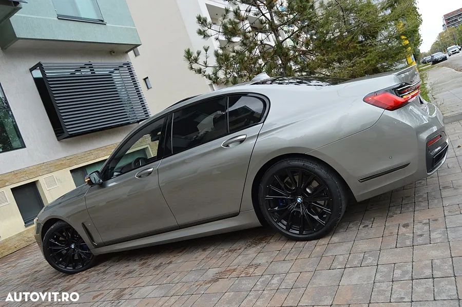 BMW Seria 7 730d xDrive - 27