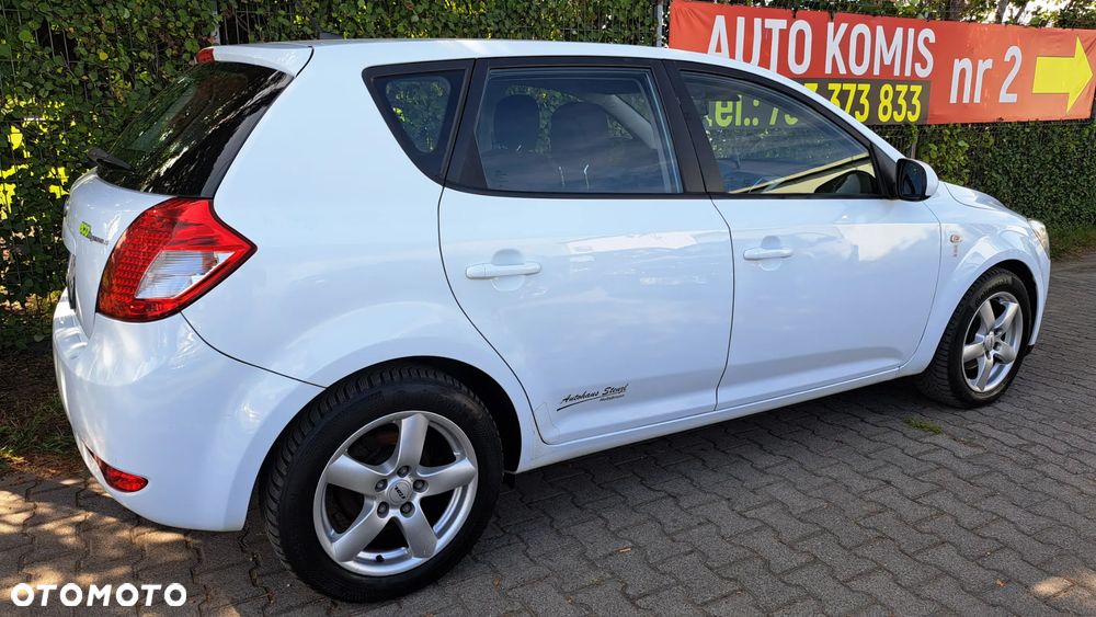 Kia Ceed - 5