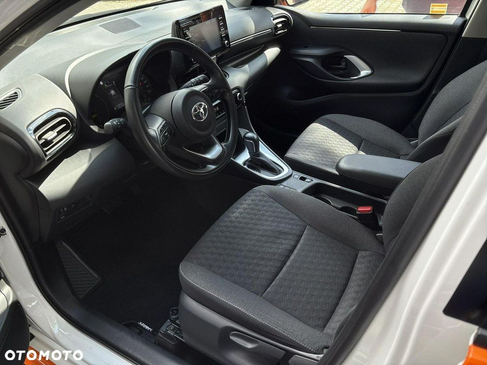 Toyota Yaris - 9
