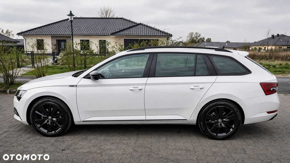 Skoda Superb 1.4 TSI Plug-In Hybrid Sportline DSG - 2