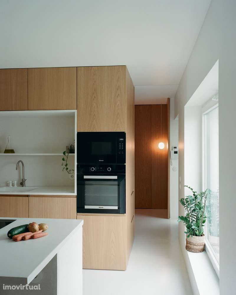 Moradia V3 em Benfica totalmente renovada - Grande imagem: 2/23