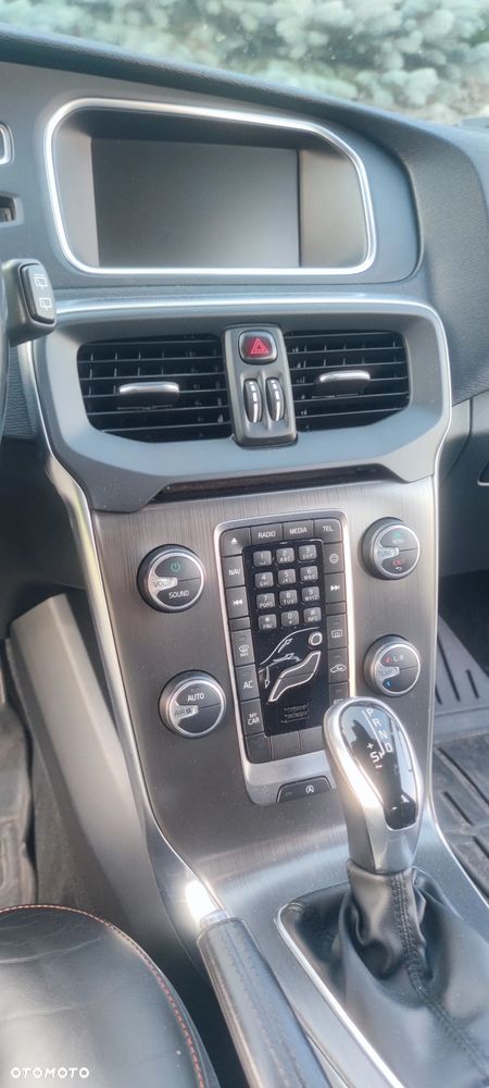 Volvo V40 Cross Country D4 Geartronic Ocean Race - 18