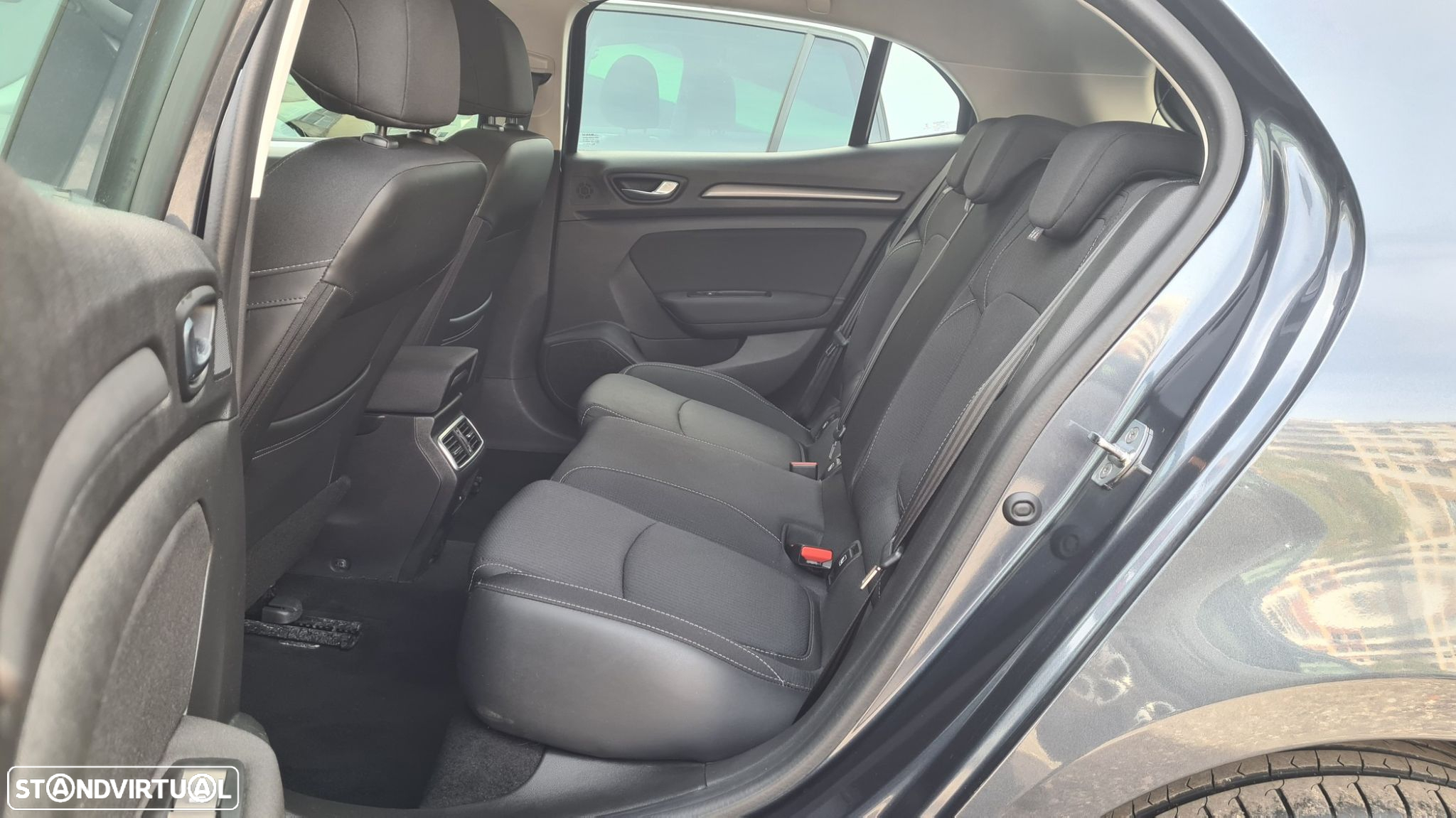 Renault Mégane 1.5 Blue dCi Intens EDC - 44