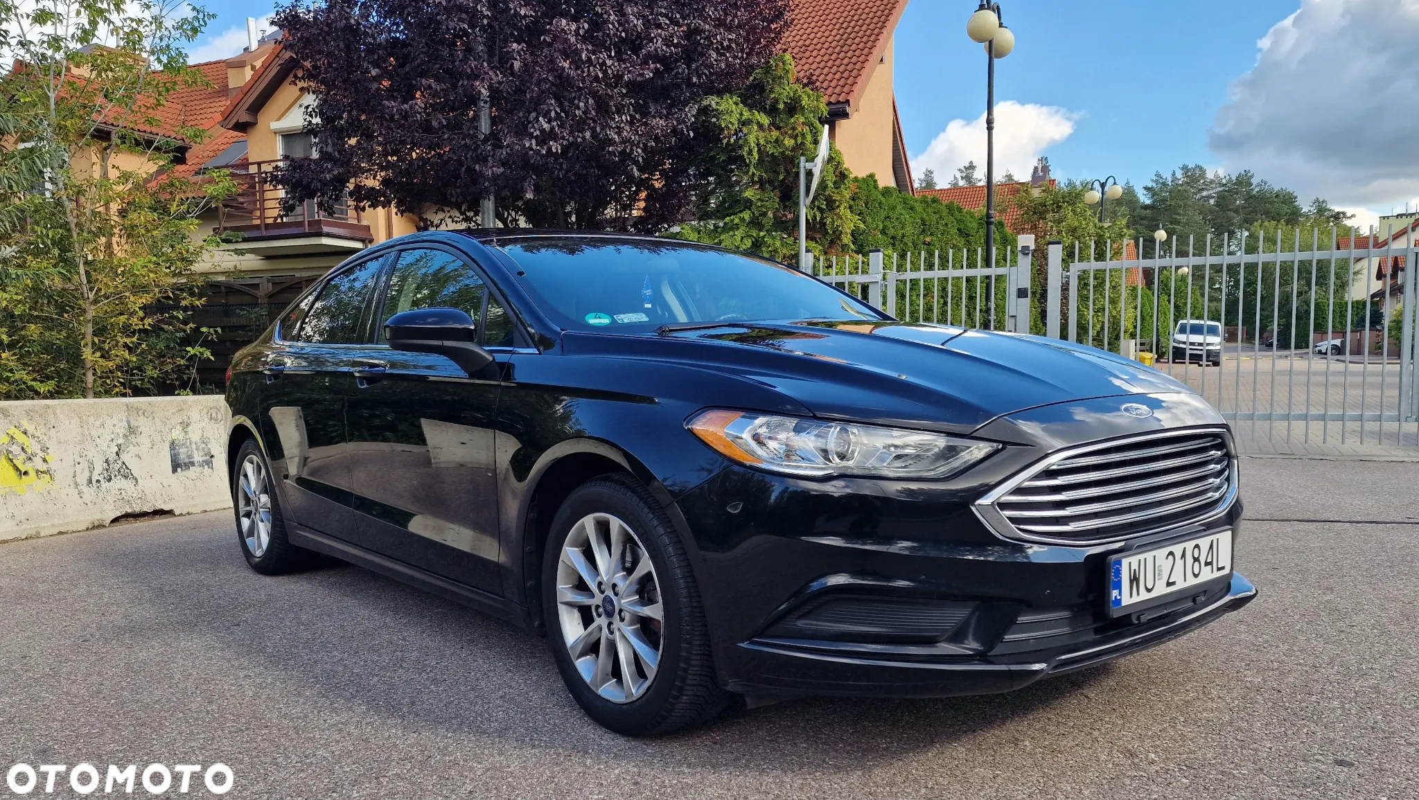 Ford Fusion - 2