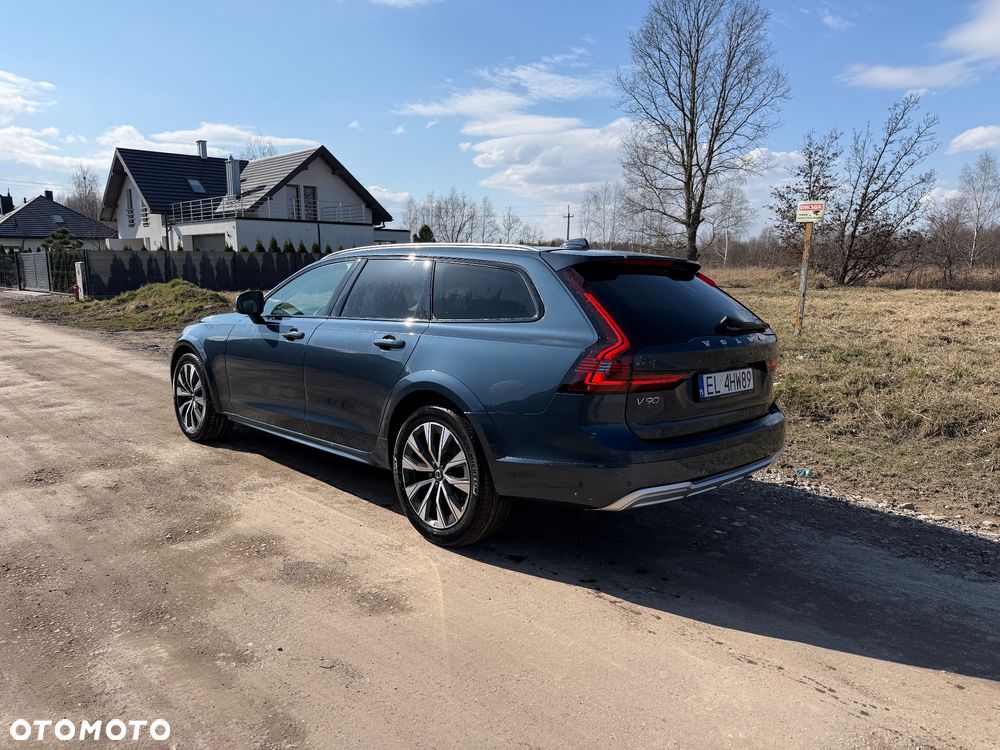 Volvo V90 Cross Country B5 D AWD Ultimate - 2