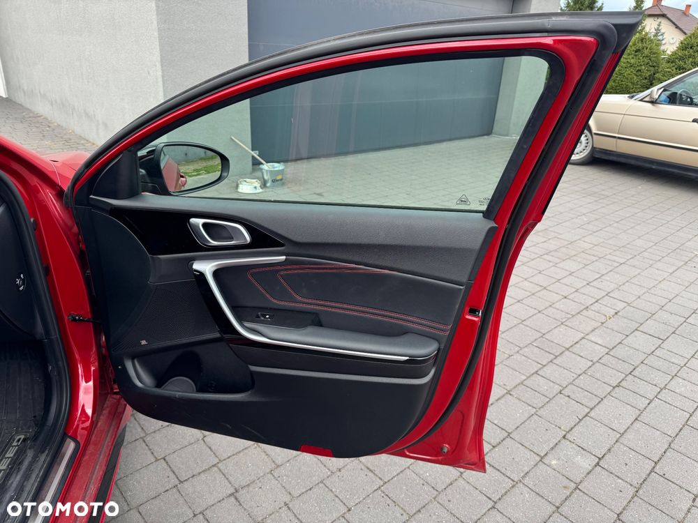 Kia ProCeed 1.6 T-GDI GT DCT - 8