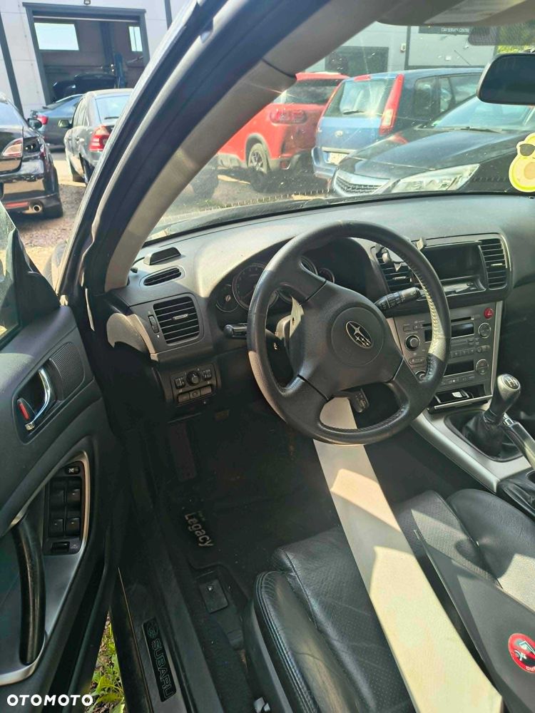 Subaru Legacy - 6