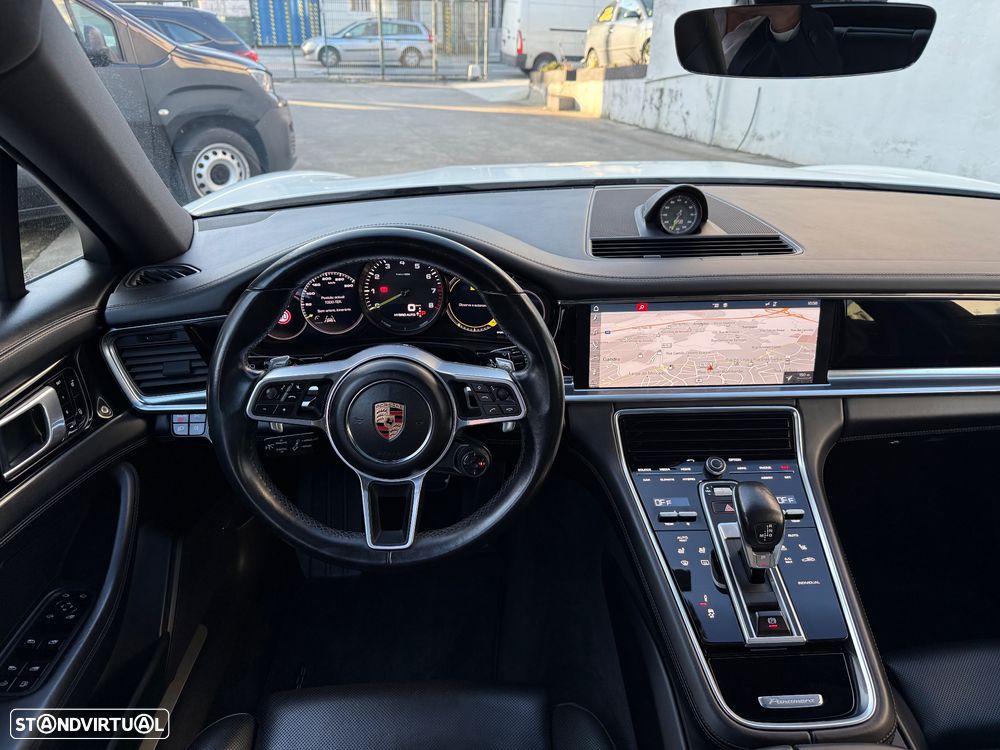 Porsche Panamera - 34