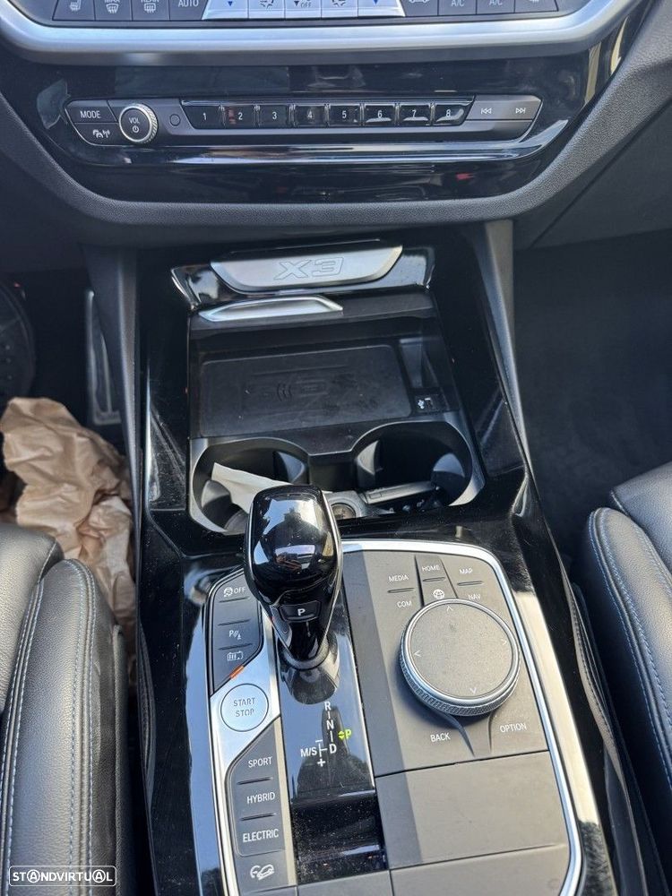 BMW X3 30 e xDrive Pack M Desportivo Pro - 27