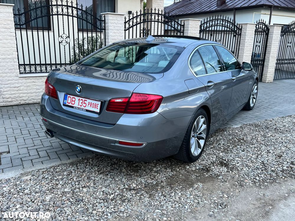BMW Seria 5 520d Aut. Luxury Line - 31