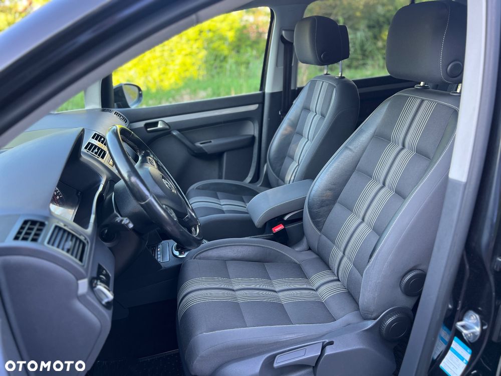 Volkswagen Touran 2.0 TDI DPF Highline Perfectline DSG - 11