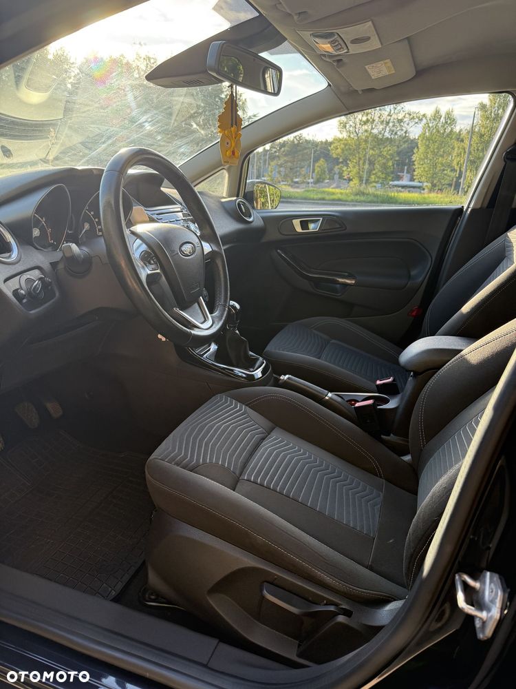 Ford Fiesta 1.0 EcoBoost Titanium - 9