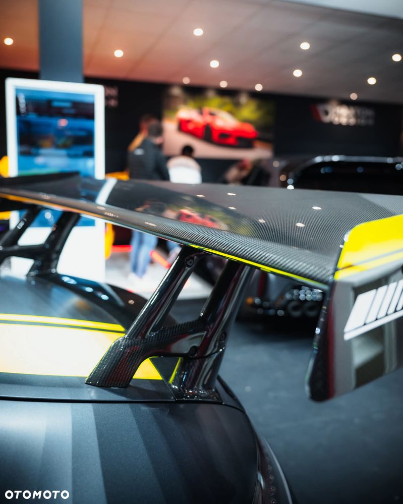 Mercedes-Benz AMG GT - 13