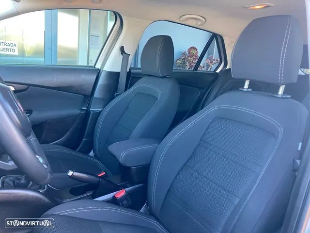 Fiat Tipo Station Wagon 1.0 GSE T3 City Life - 27