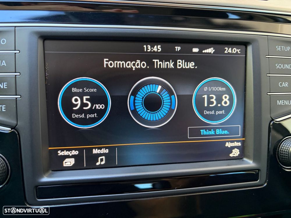 VW Passat Variant 2.0 TDI Highline DSG - 32