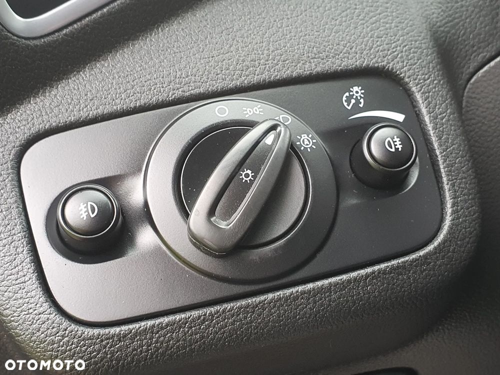 Ford Kuga 2.0 TDCi 4x4 SYNC - 27