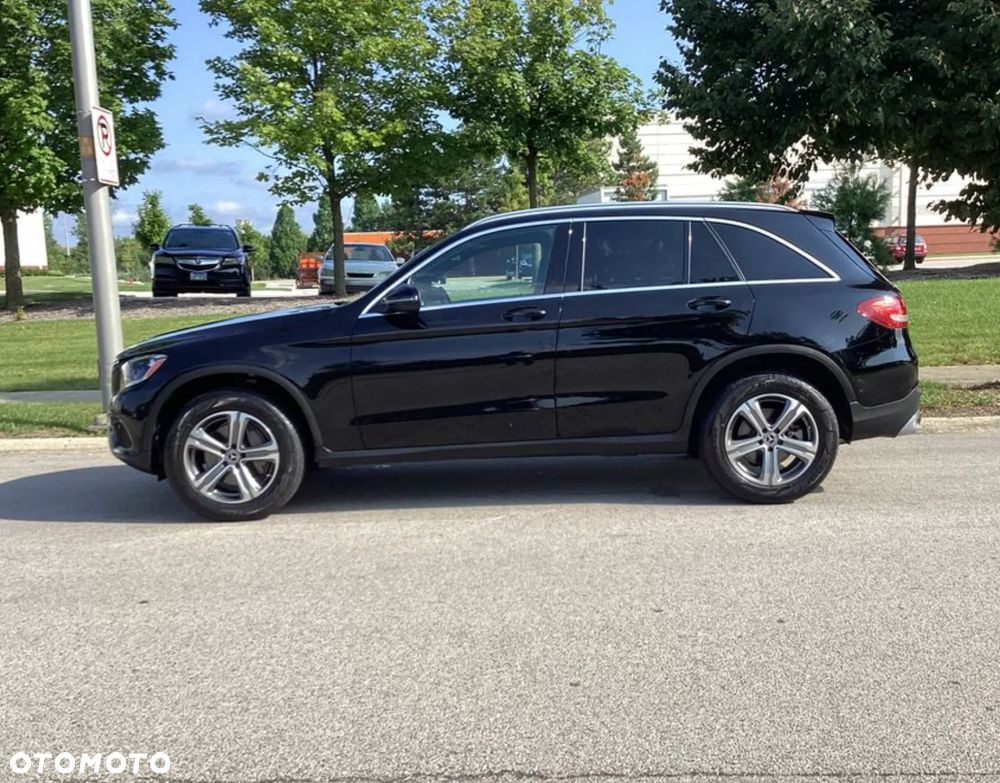 Mercedes-Benz GLC 300 4-Matic - 3