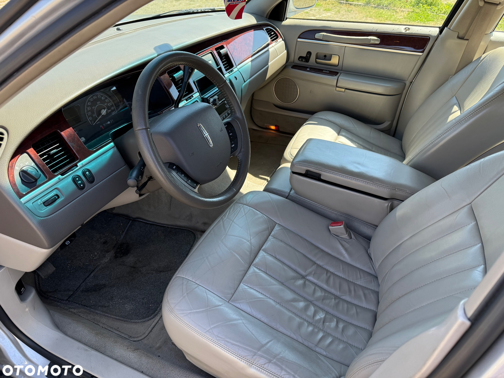 Lincoln Town Car 4.6 Signature - 5