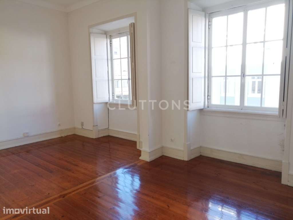 Arrendar Apartamento T3, recuperado, o centro de Campo Ourique. - Grande imagem: 3/27