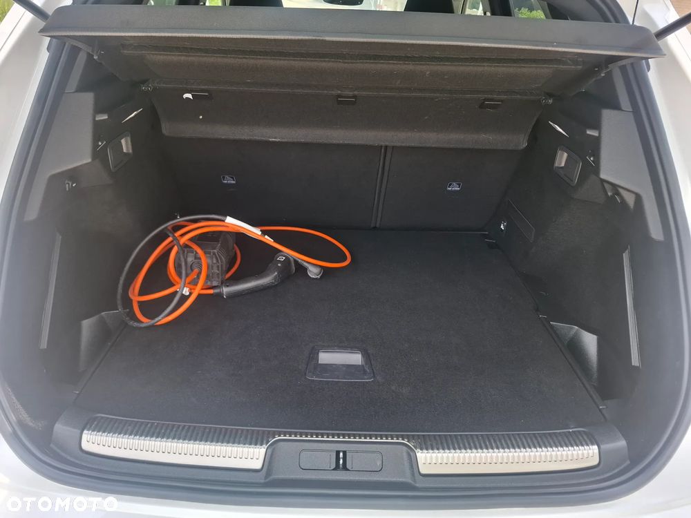 DS Automobiles DS 7 Crossback 1.6 E-Tense Bastille + - 12