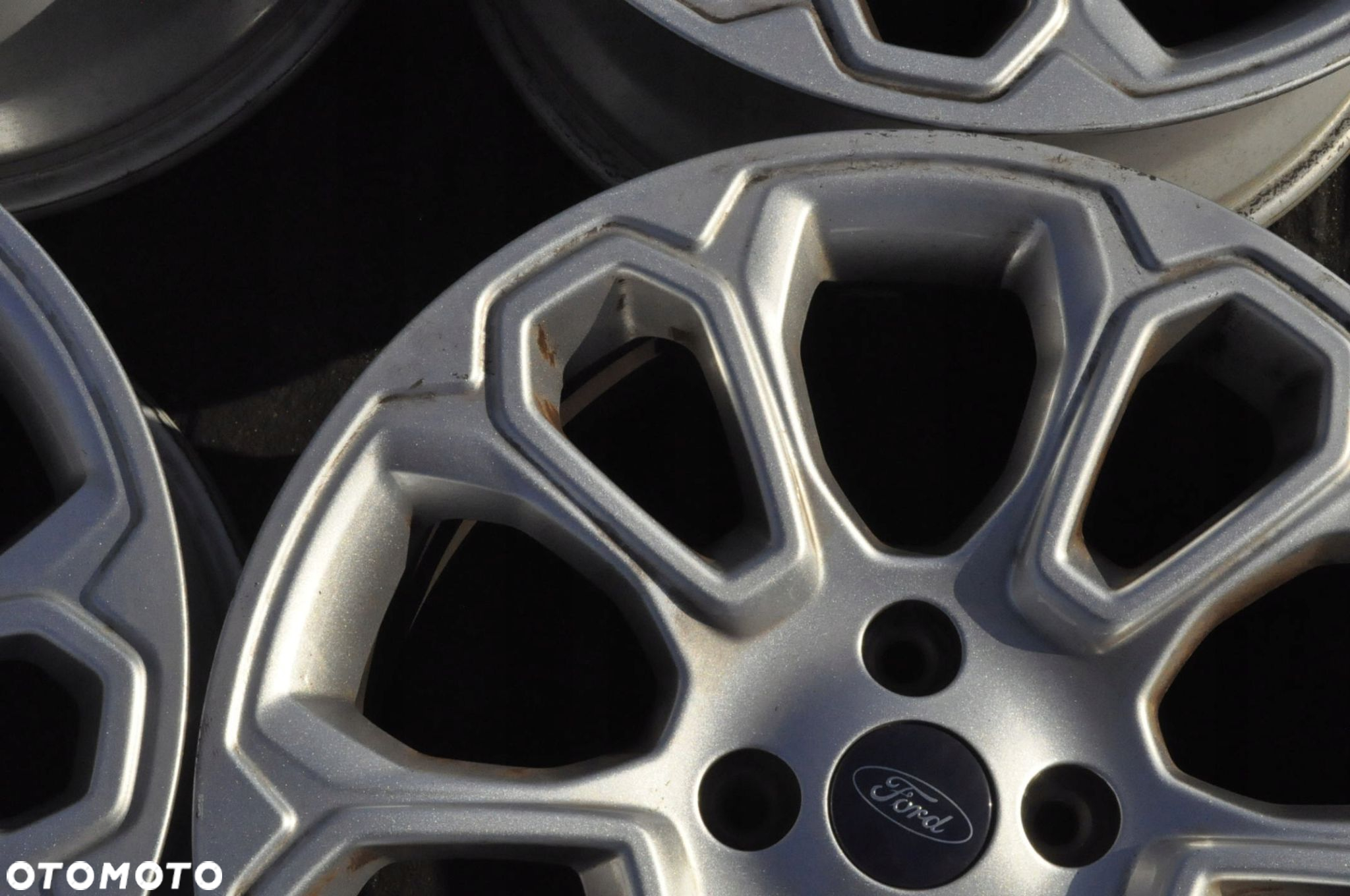 FORD FIESTA MK7 MK8 FOCUS MK1 B-MAX FELGI ALUMINIOWE 17 4X108 7J ET 37,5 - 9