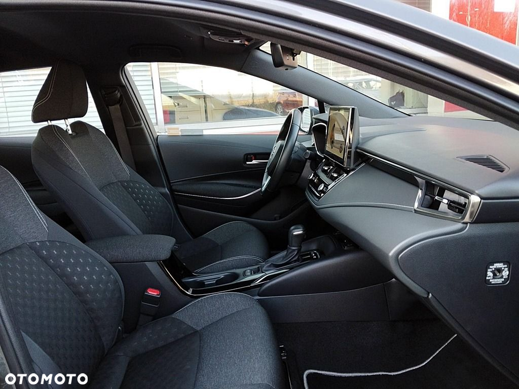 Toyota Corolla - 6