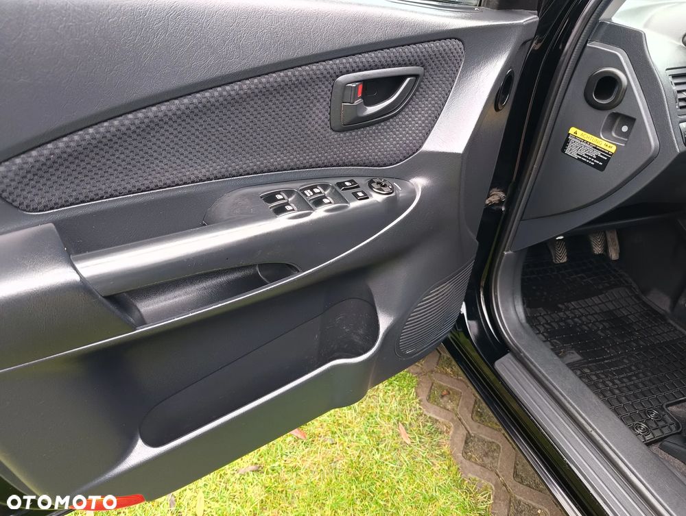 Hyundai Tucson 2.0 4WD GLS - 13