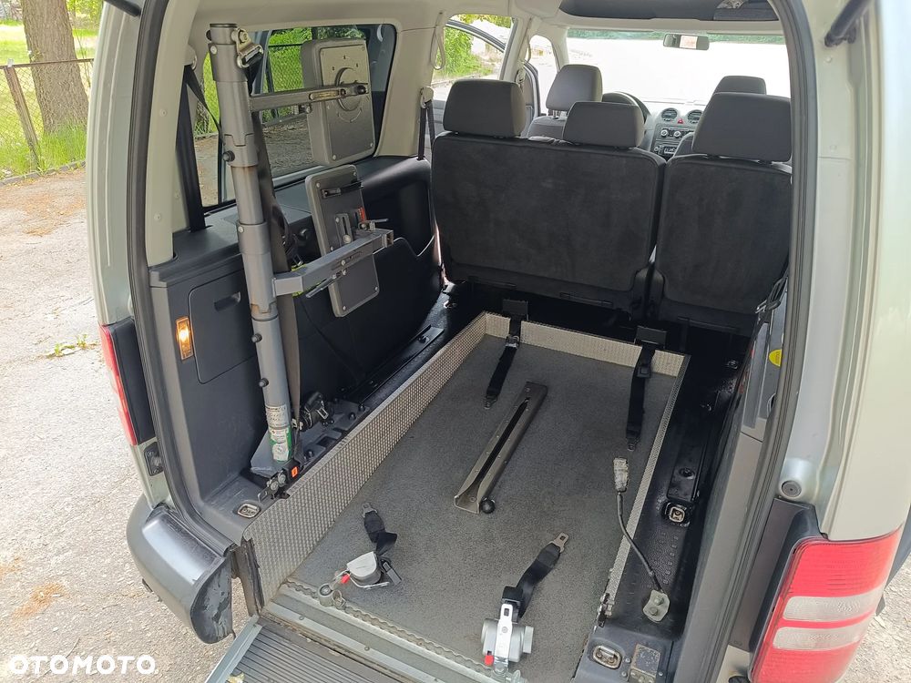 Volkswagen Caddy - 27