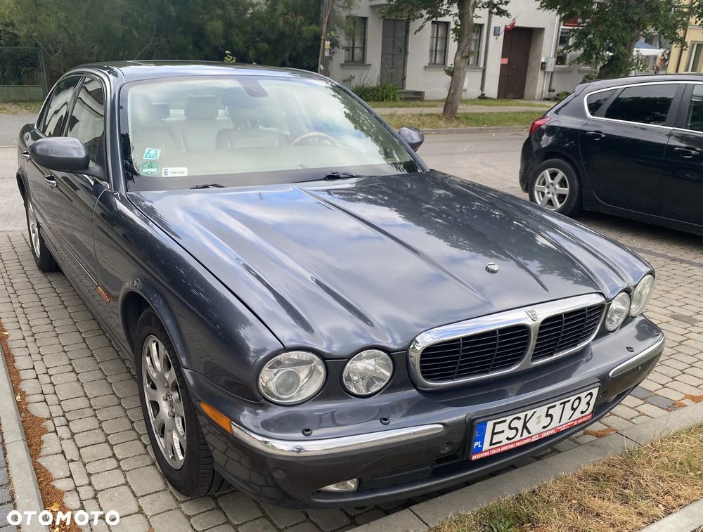Jaguar XJ - 2