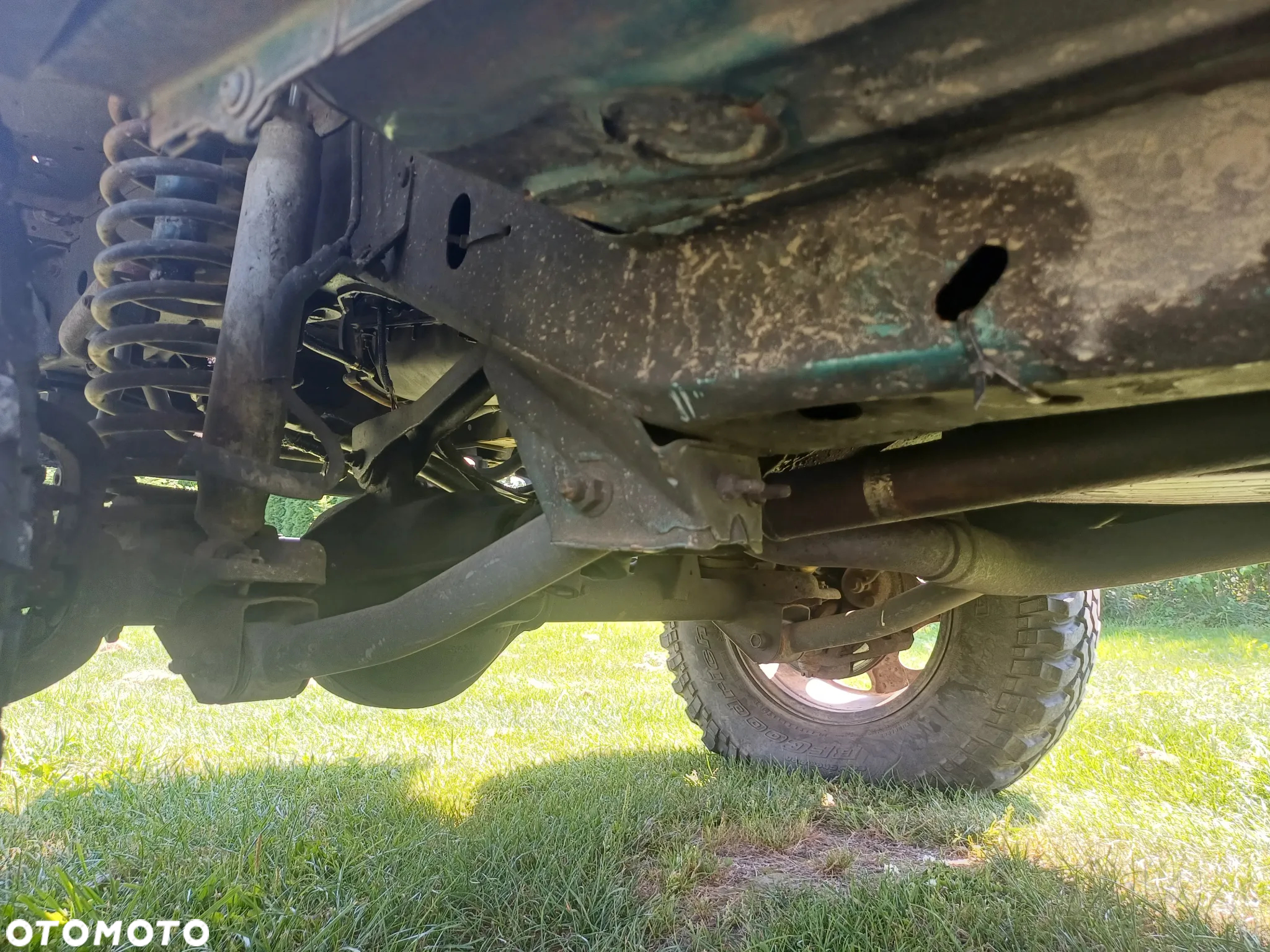 Jeep Cherokee 4.0 - 24