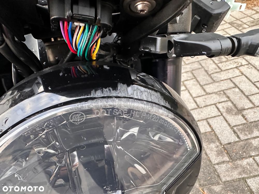 Triumph Trident - 33