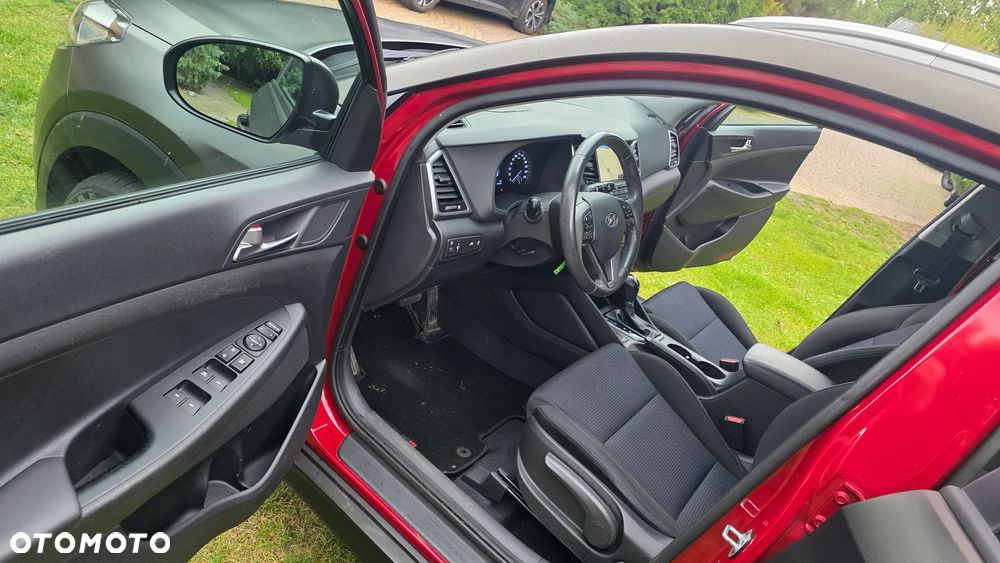 Hyundai Tucson blue 1.7 CRDi 2WD DCT Advantage - 32