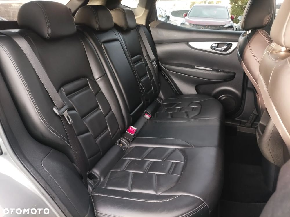 Nissan Qashqai 1.3 DIG-T Tekna+ - 17