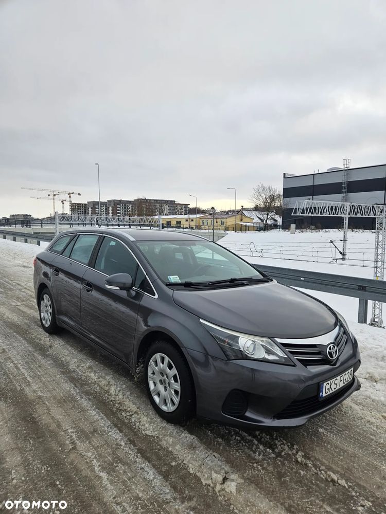 Toyota Avensis 1.8 Active - 1