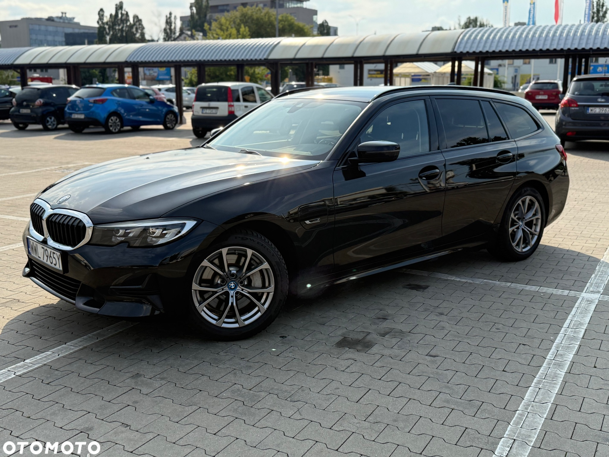 BMW Seria 3 330e PHEV sport - 6