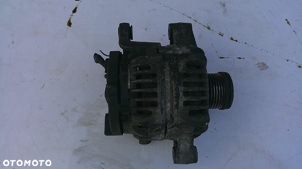OPEL ZAFIRA A 2.0T ALTERNATOR - 2