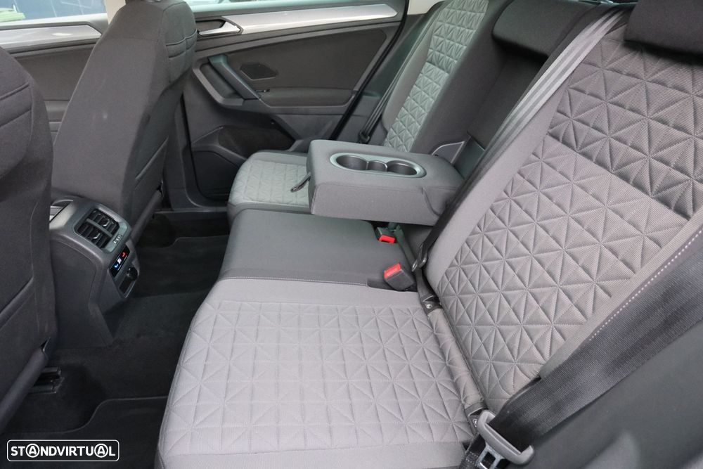 VW Tiguan - 10