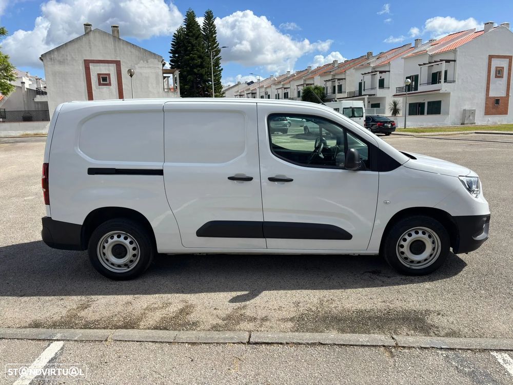 Opel Combo 1.5 CDTi 102cv L2 H1 ENJOY - AC - IVA DEDUTÍVEL - 11