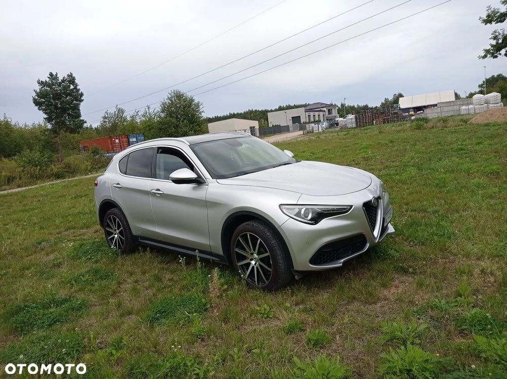 Alfa Romeo Stelvio - 4