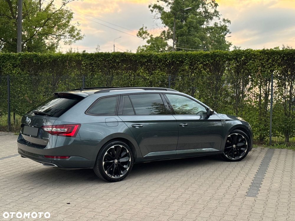 Skoda Superb 2.0 TDI 4x4 DSG Sportline - 20