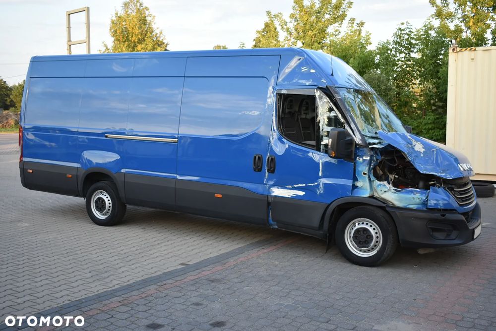Iveco Daily 35S18 3,0 HI-MATIC LED NAVI Salon PL - 3