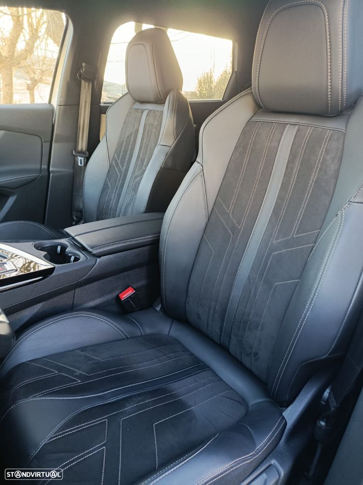Peugeot 5008 1.2 PureTech GT EAT8 - 17
